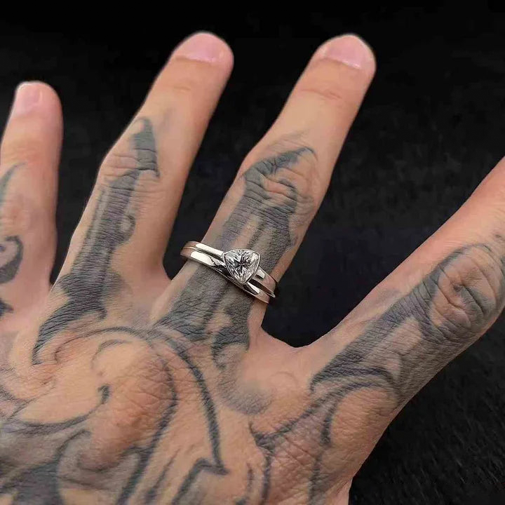 Anillo geométrico triangular de moissanita S925 con apertura ajustable