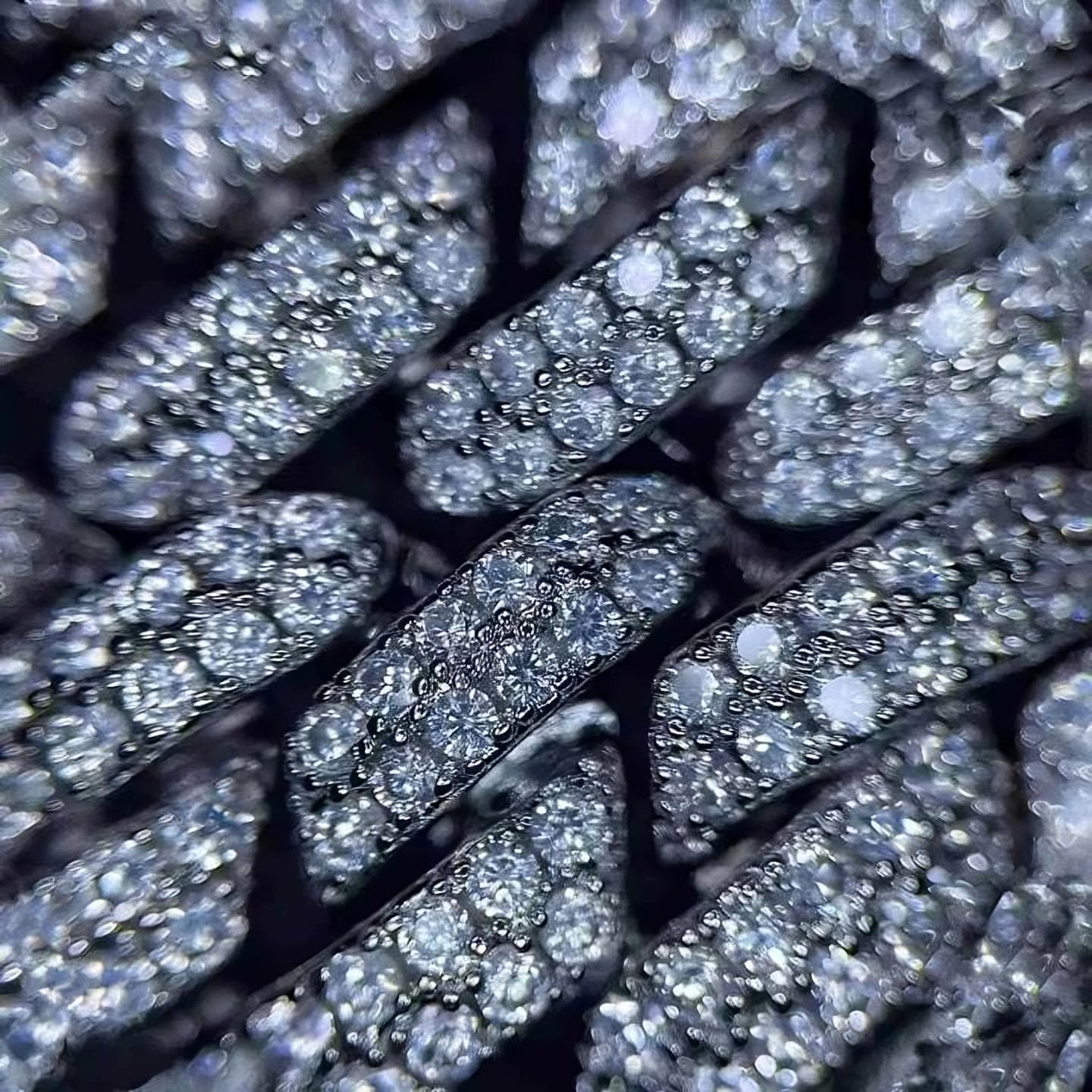 14mm rhombus Cuban full diamond bracelet close up iced design