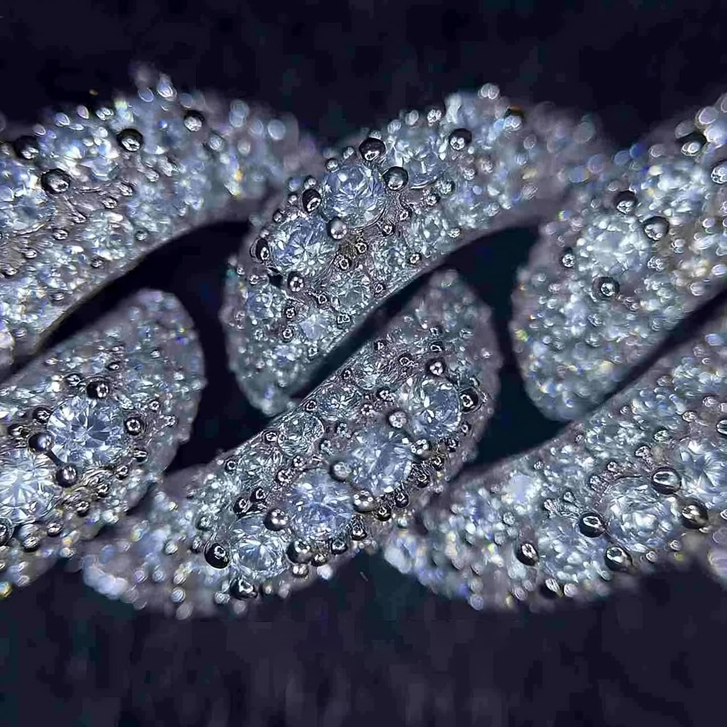 Close up full diamond Cuban bracelet 15mm iced design