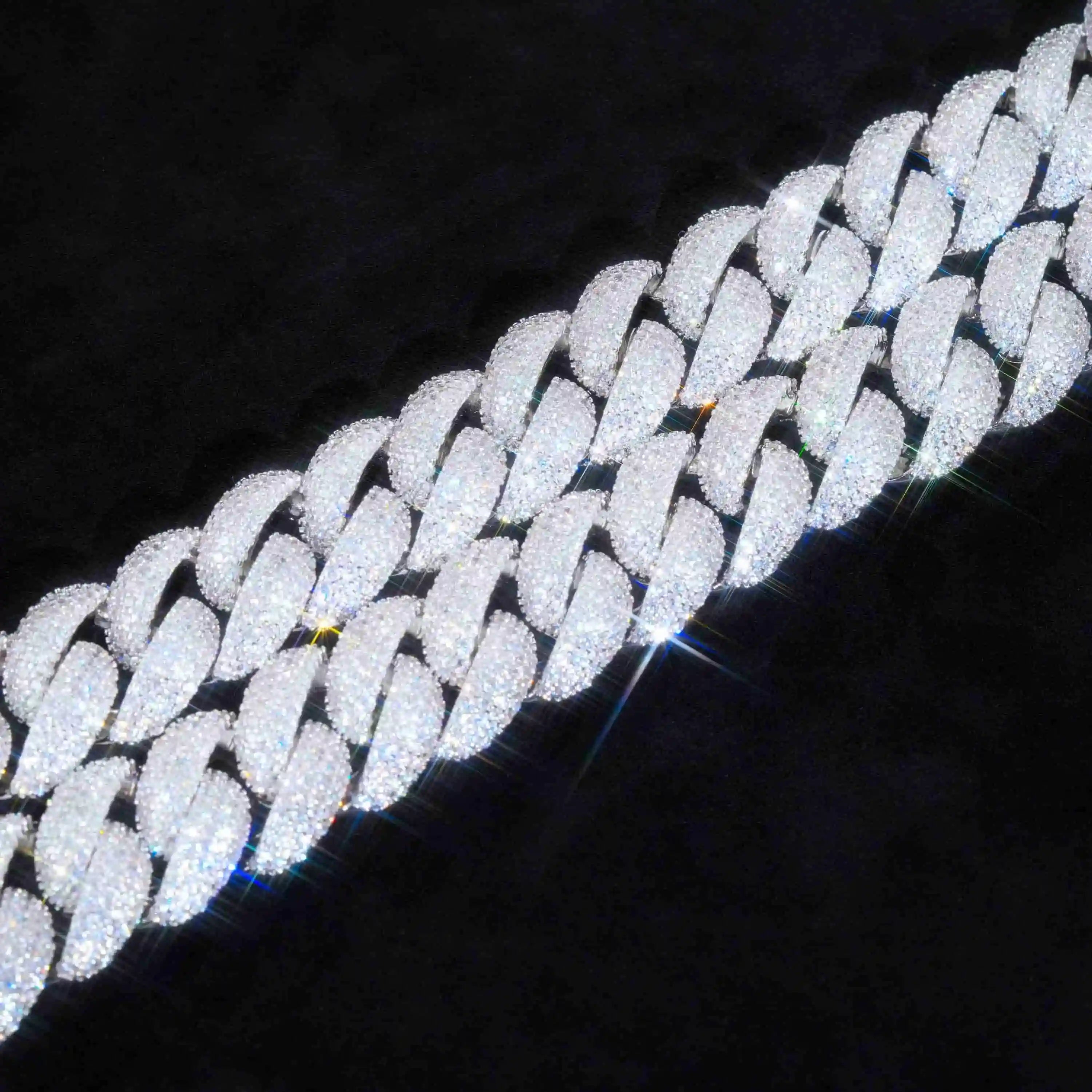 Curved Clasp Bubble Cuban Link Chain - 18mm