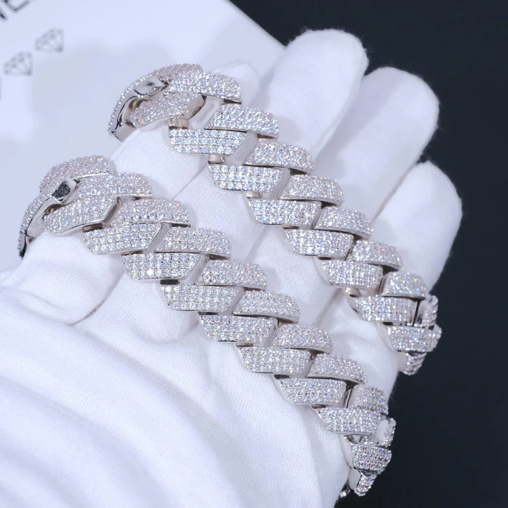 Diamond Prong Cuban Bracelet in White Gold - 19mm