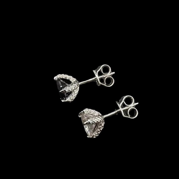 Pair of S925 moissanite dragon claw stud earrings white black