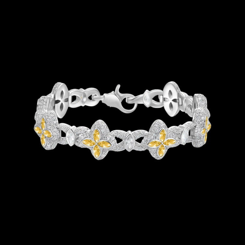 Iced Clover Bracelet in Pink Diamond - 15mm