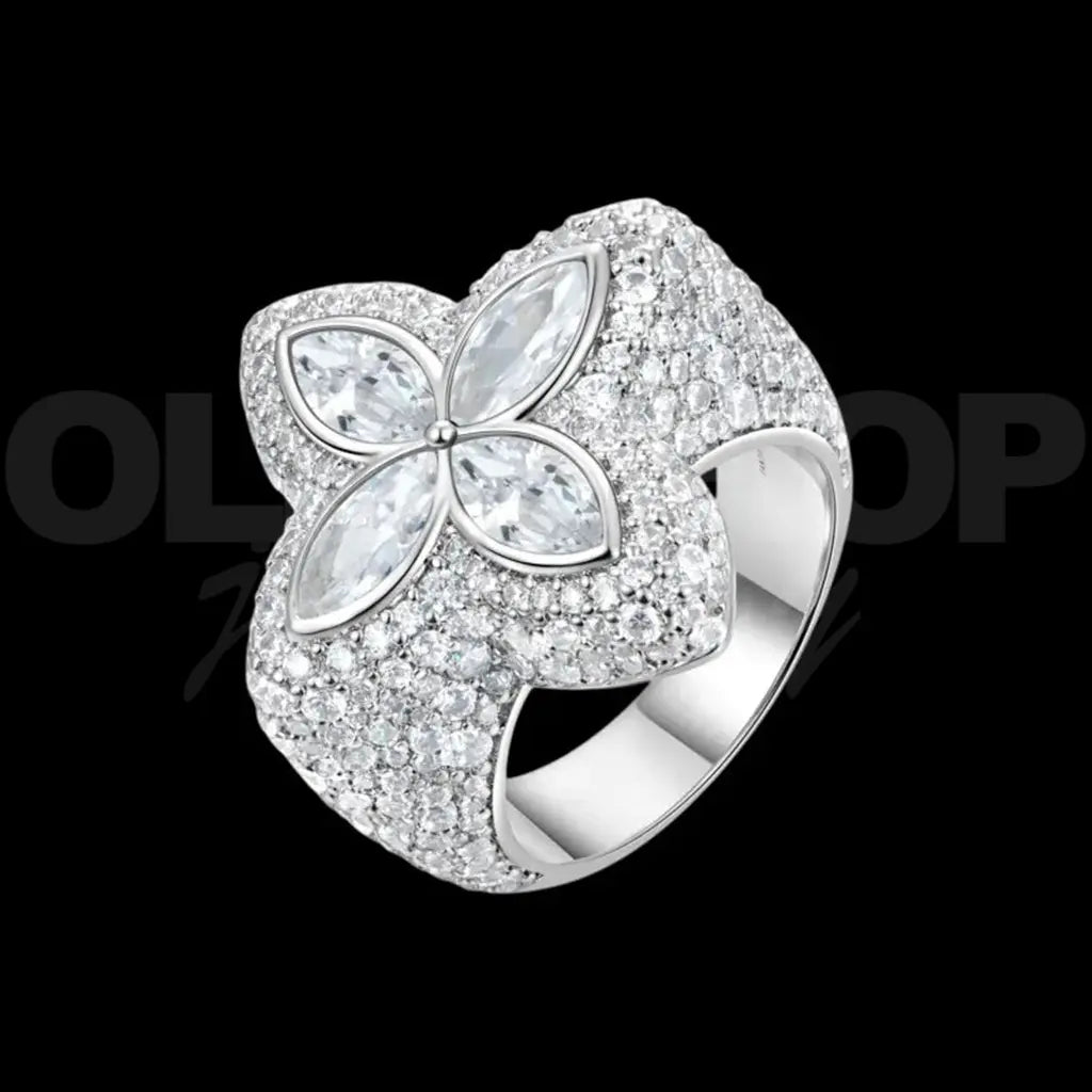 Iced Clover Rings Diamond - 25mm