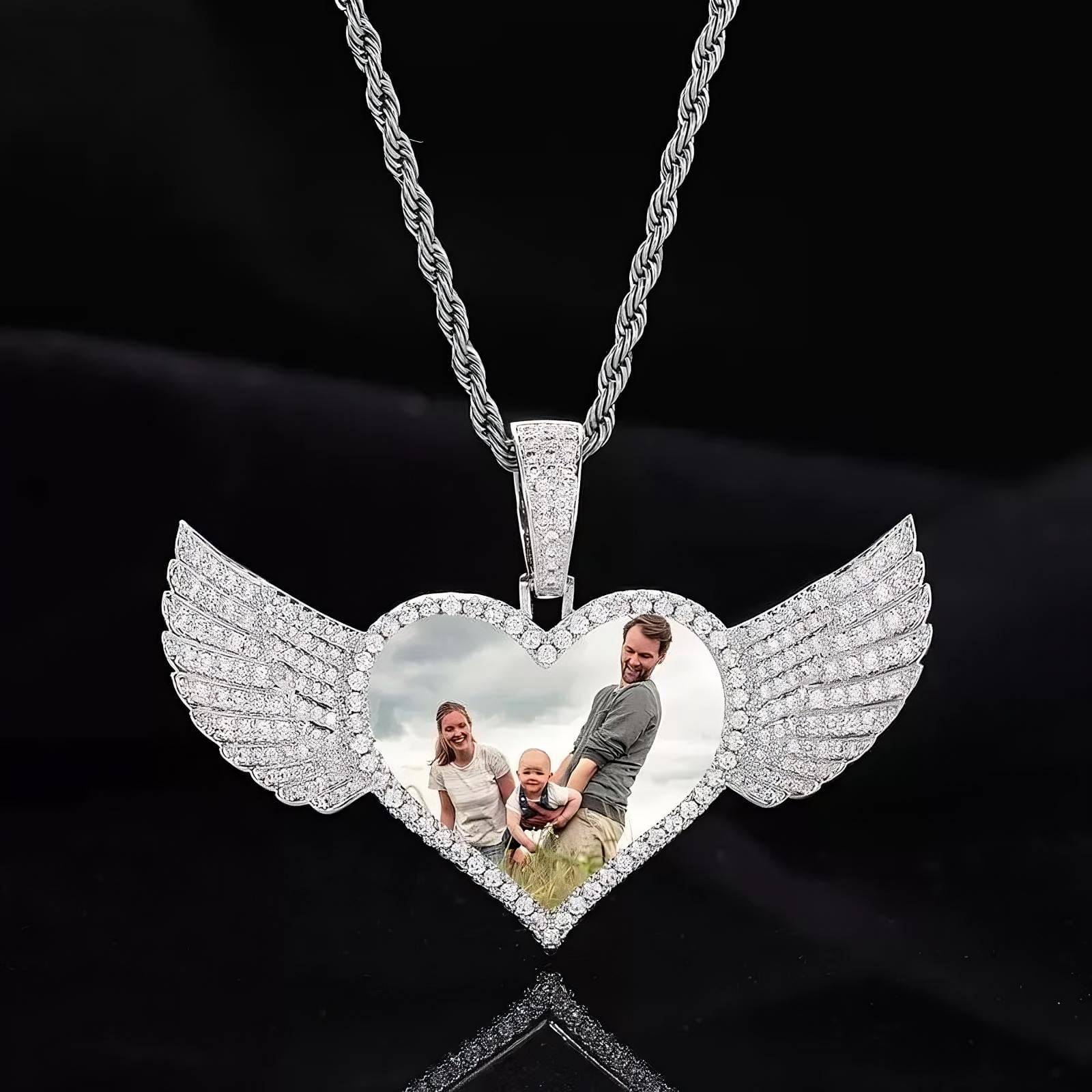 Silver micro-inlaid heart wings pendant with personalized photo - 25mm custom jewelry
