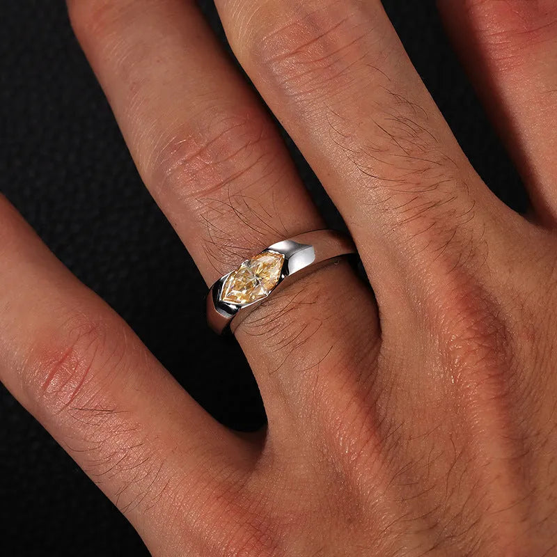 S925 VVS Moissanite Horus Openable Ring