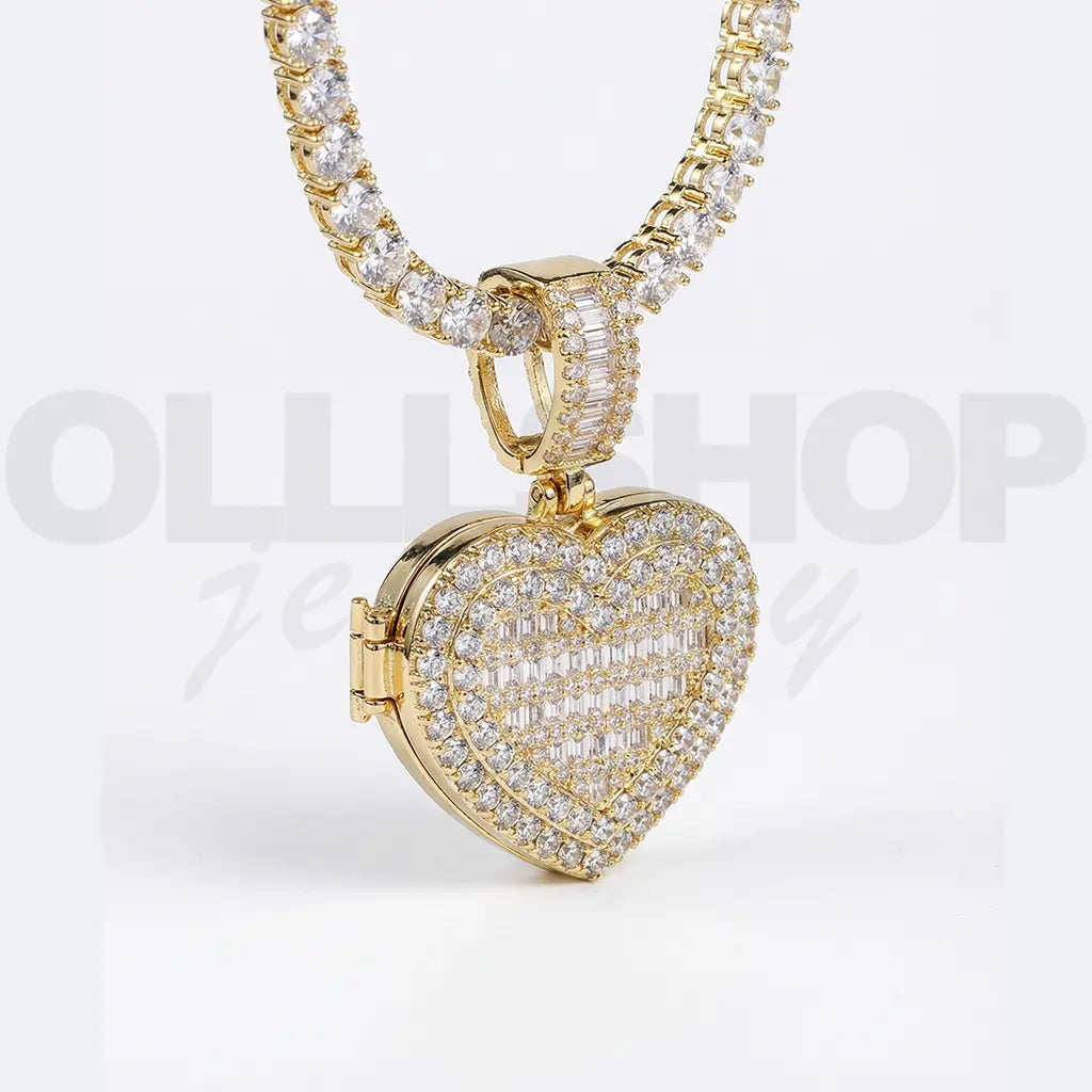 Personalized Heart Photo Pendant with Hinged Design