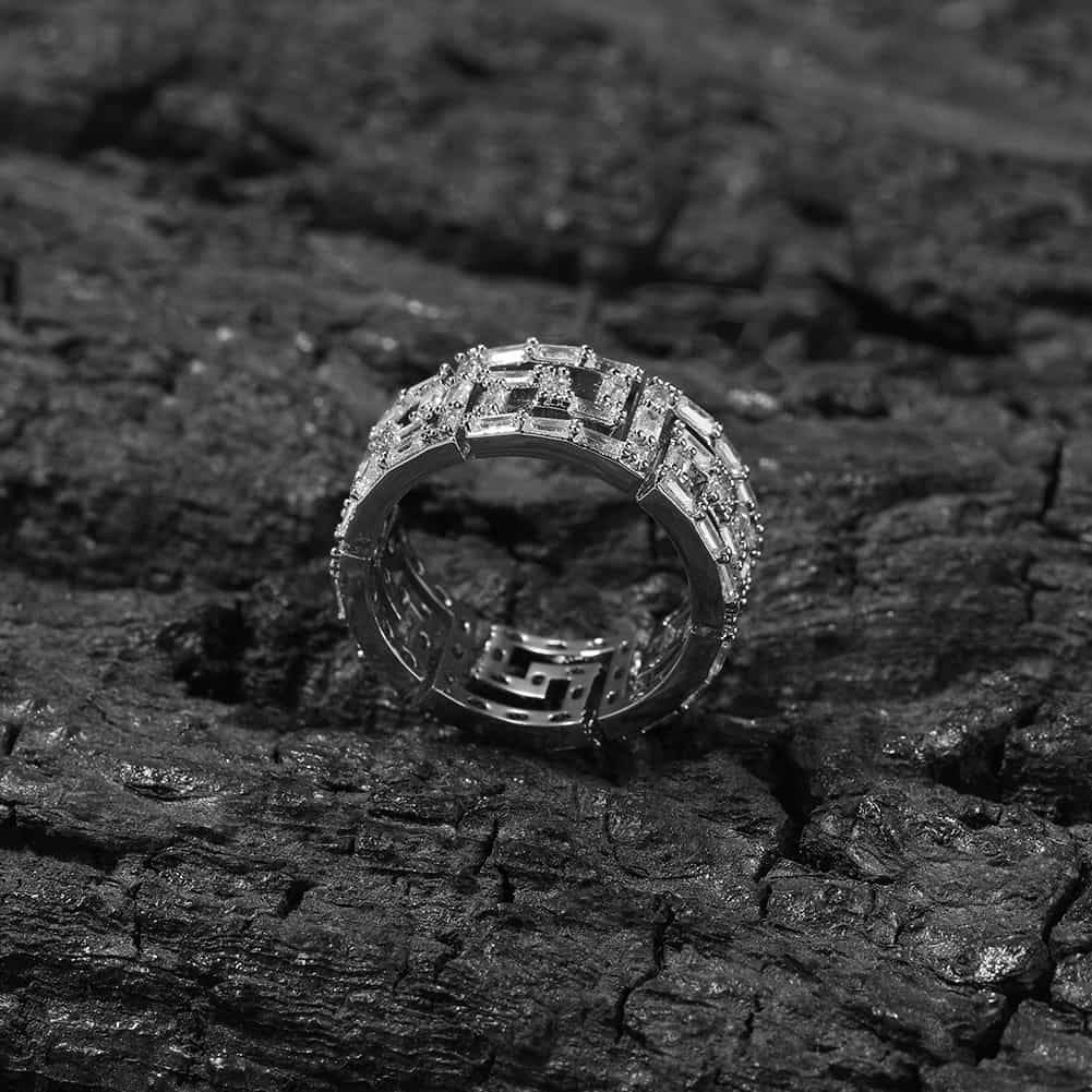 New Square Swirl Diamond Hip-Hop Ring in 18K Gold