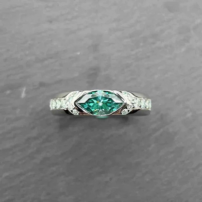 S925 VVS1 Moissanite Ice Blue Lake Green Horse Eye Ring