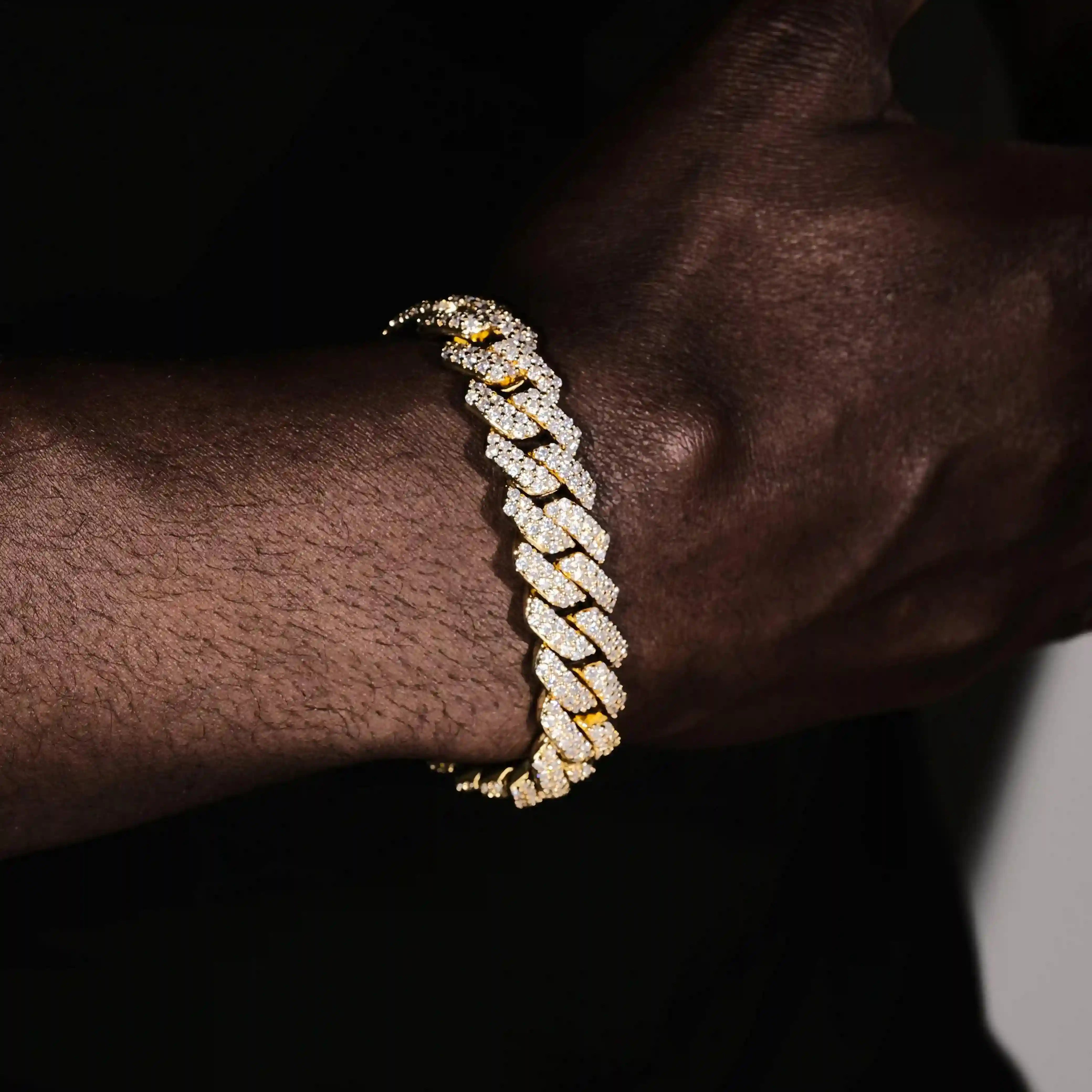 Iced Prong Cuban Bracelet in 18k Gold - 14mm