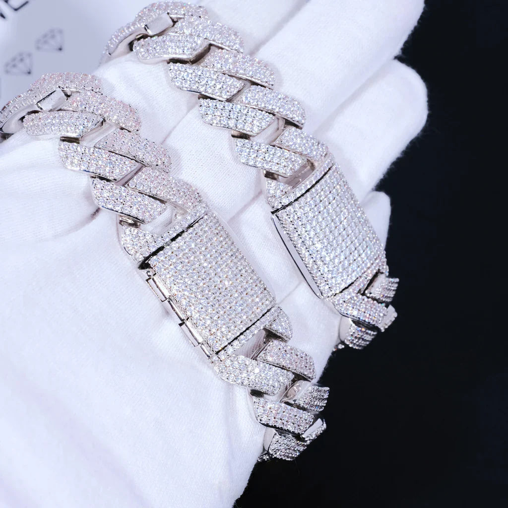 Diamond Prong Cuban Bracelet in White Gold - 19mm