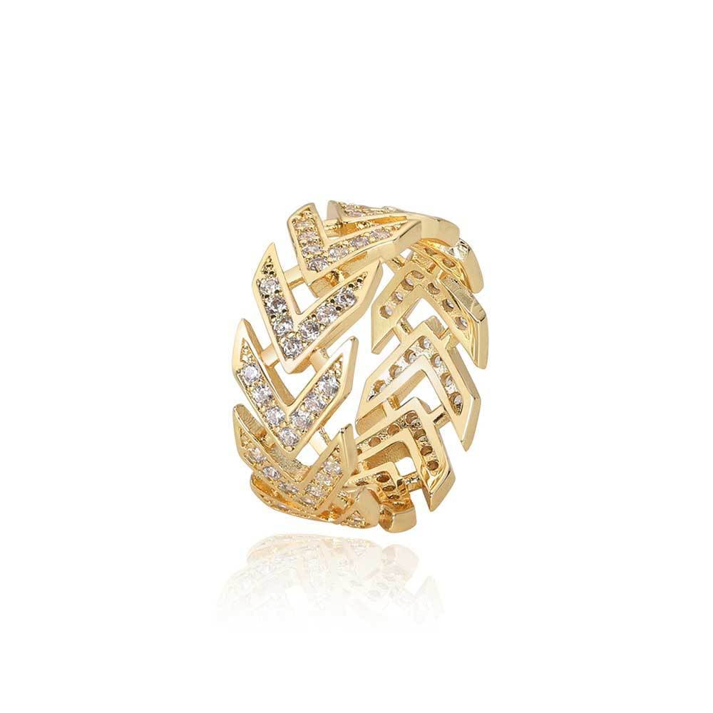 V-Shaped Arrowhead Hip-Hop Ring in 18K Gold