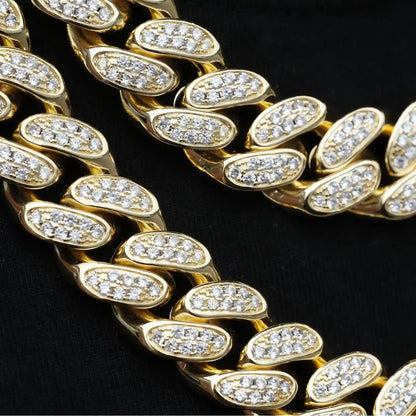 Box Clasp Iced Cuban Link Chain in 18K Gold - 19mm
