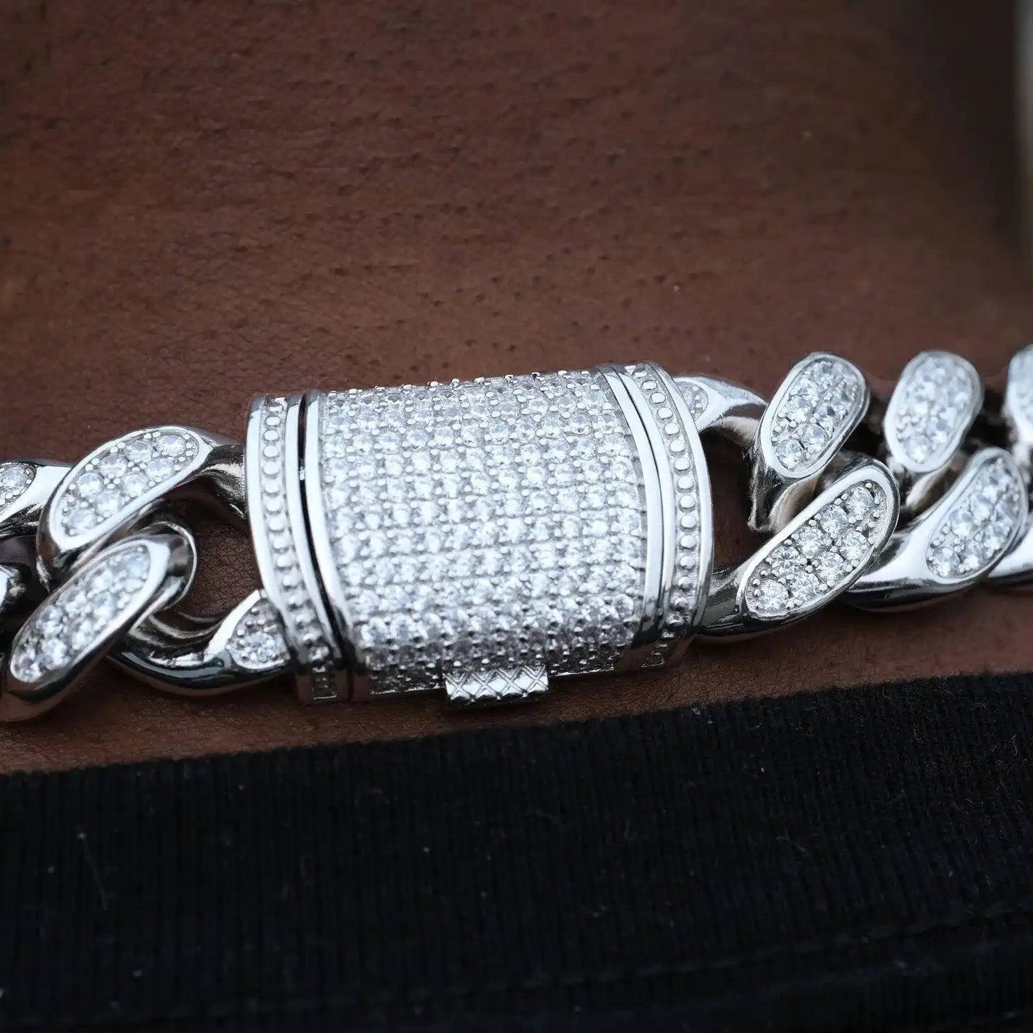 Box Clasp Iced Cuban Link Chain in White Gold - 19mm