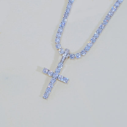 This bundle includes a white gold plated pendant with flawless VVS simulated diamonds, measuring 21*42mm and weighing 6.5g, as well as a tennis chain. It also comes with a dust bag, gift box, jewelry cloth, and warranty card.
