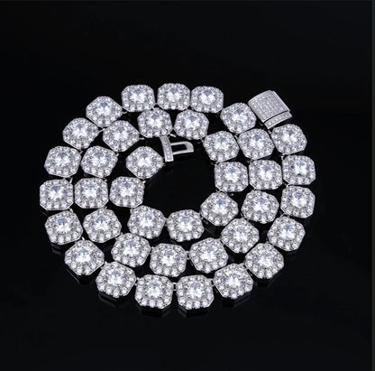 Clustered Tennis Chain in White Gold
