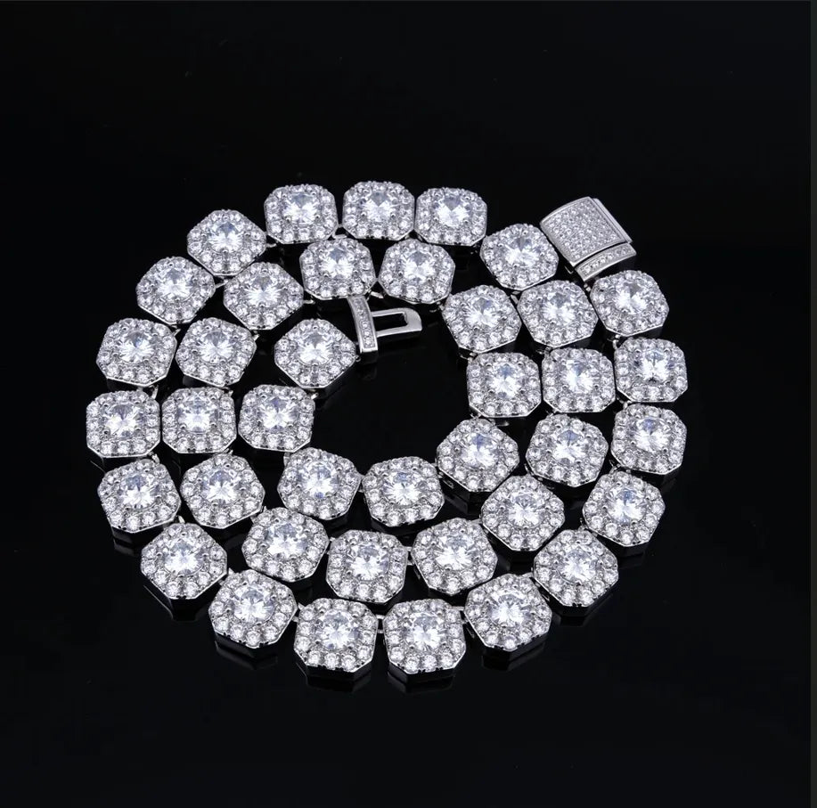 Clustered Tennis Chain in White Gold