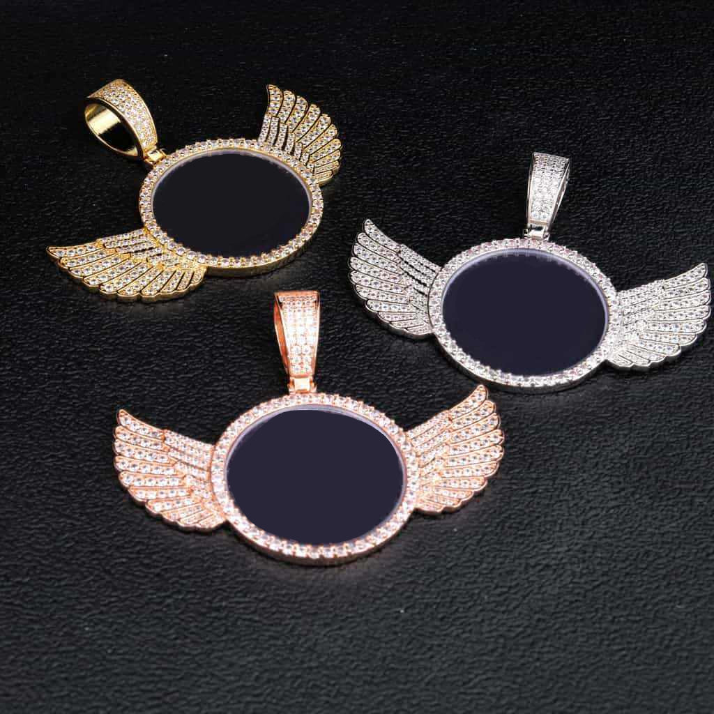 Custom PPICTURE Wings Round Pendant