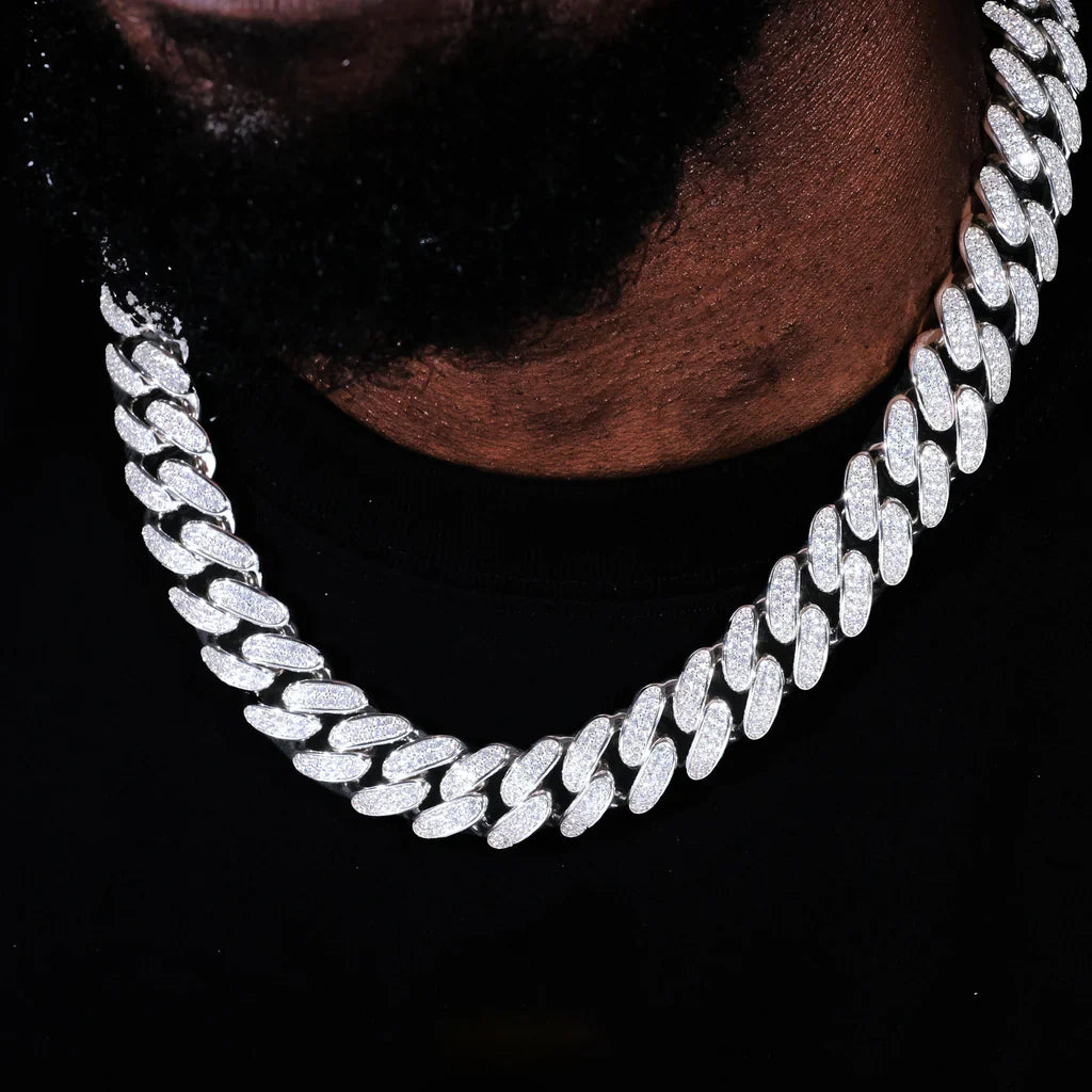 Iced Cuban Link Choker in White Gold - 19mm