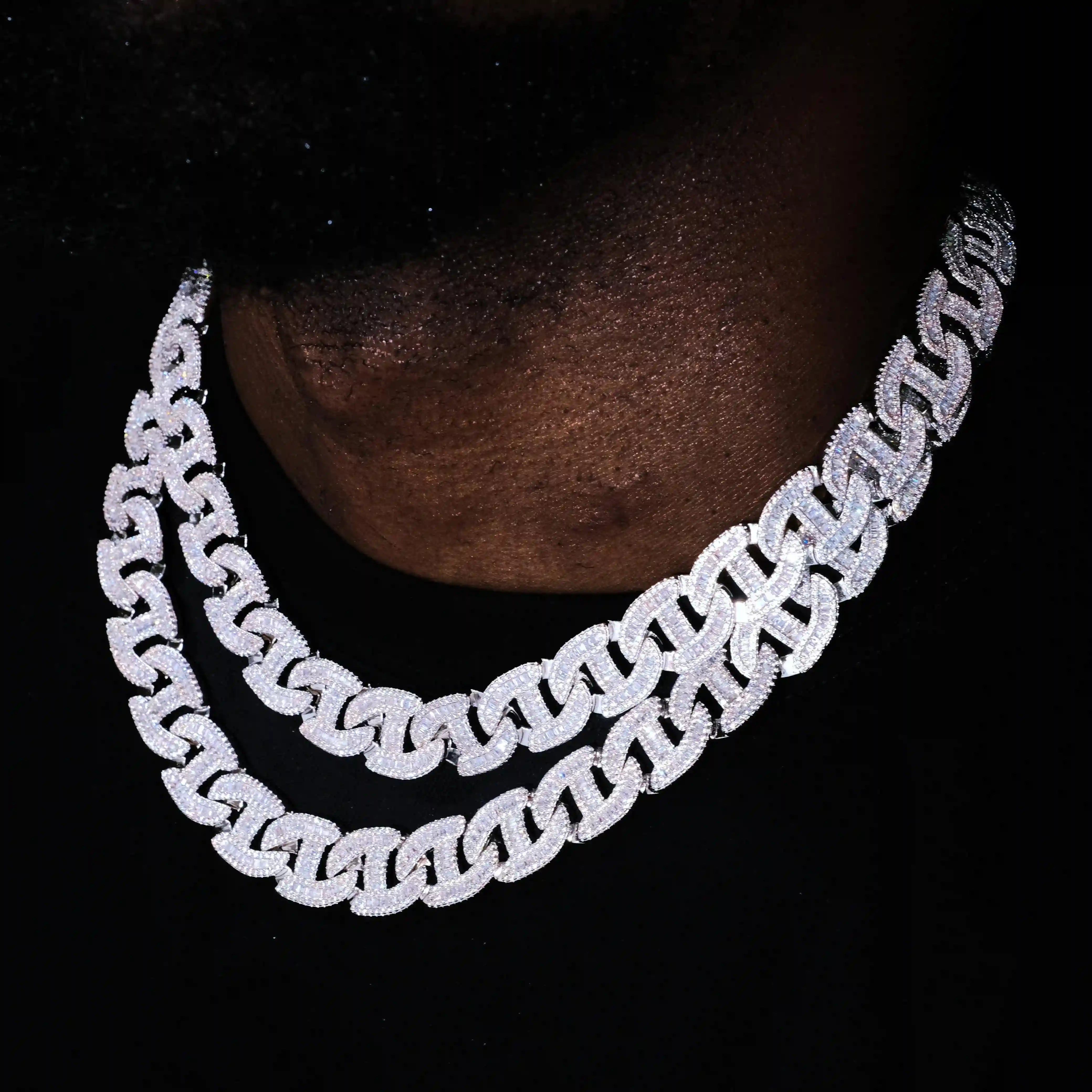 Baguette Chain Link Necklace in White Gold - 15mm