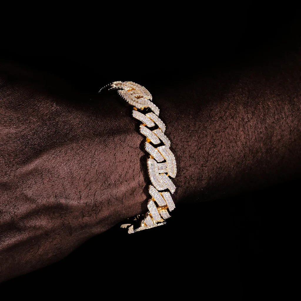 Prong Baguette Cuban Bracelet in 18K Gold - 12mm