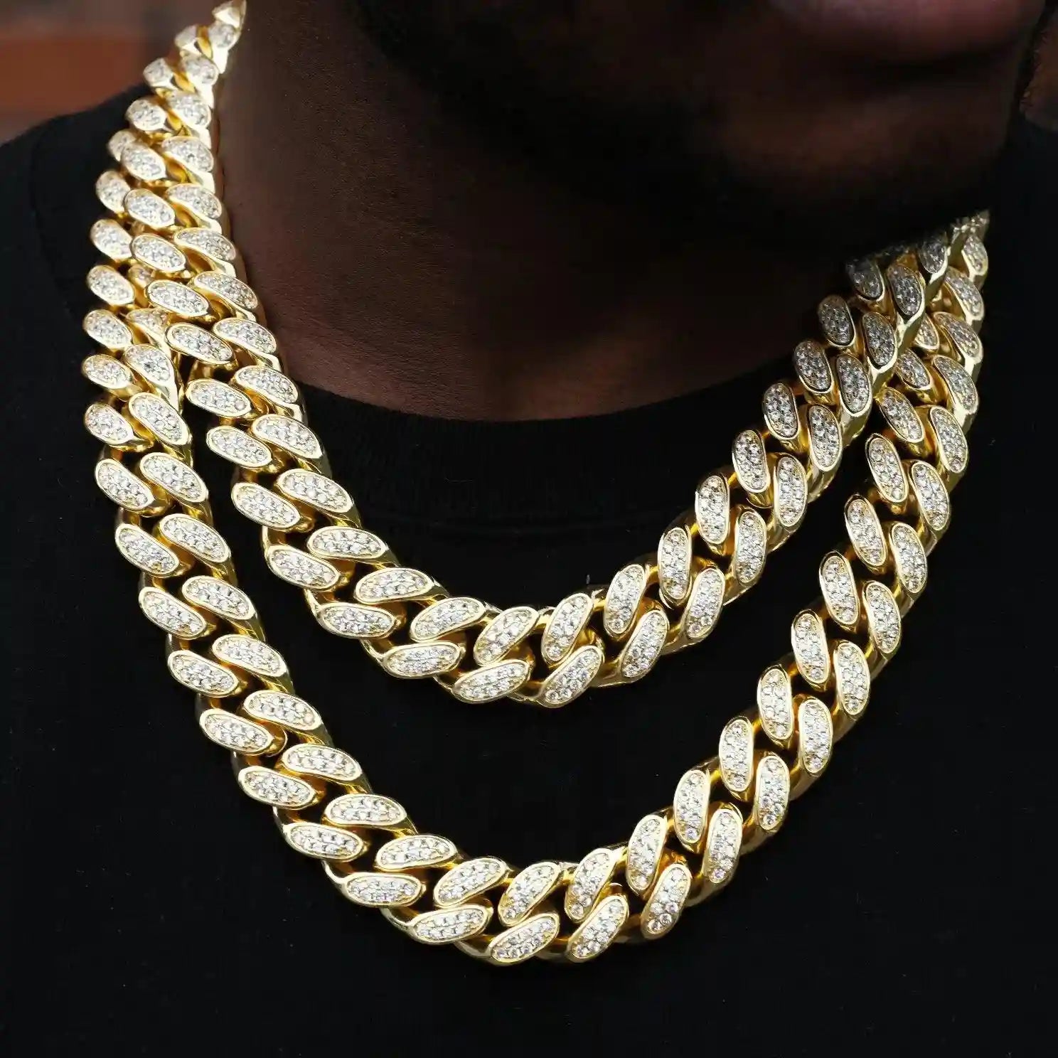 Box Clasp Iced Cuban Link Chain in 18K Gold - 19mm