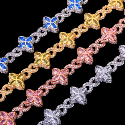 Iced Clover Bracelet in Yellow Gold - 18mm