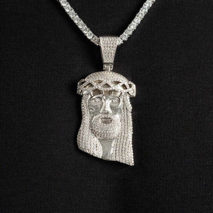 Jesus Pendant In White Gold - 25mm