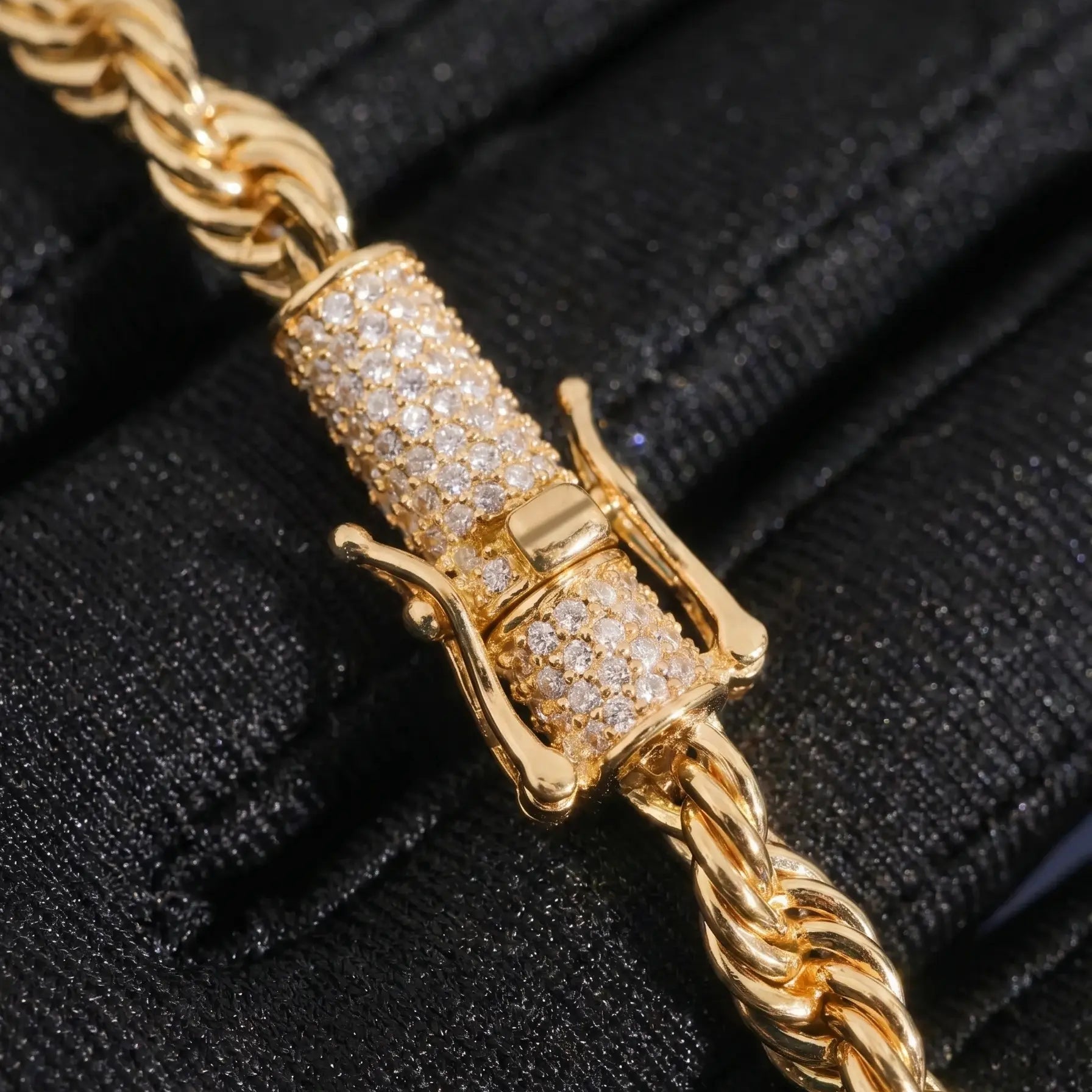 Moissanite Rope Chain Iced Clasp in Yellow Gold - 6mm