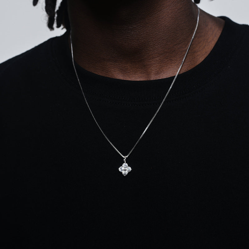 S925 Moissanite Four-Leaf Clover Pendant