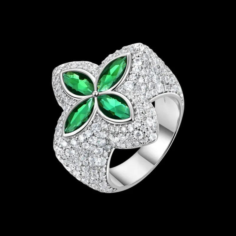 Iced Clover Rings in Yellow Diamond - 25mm